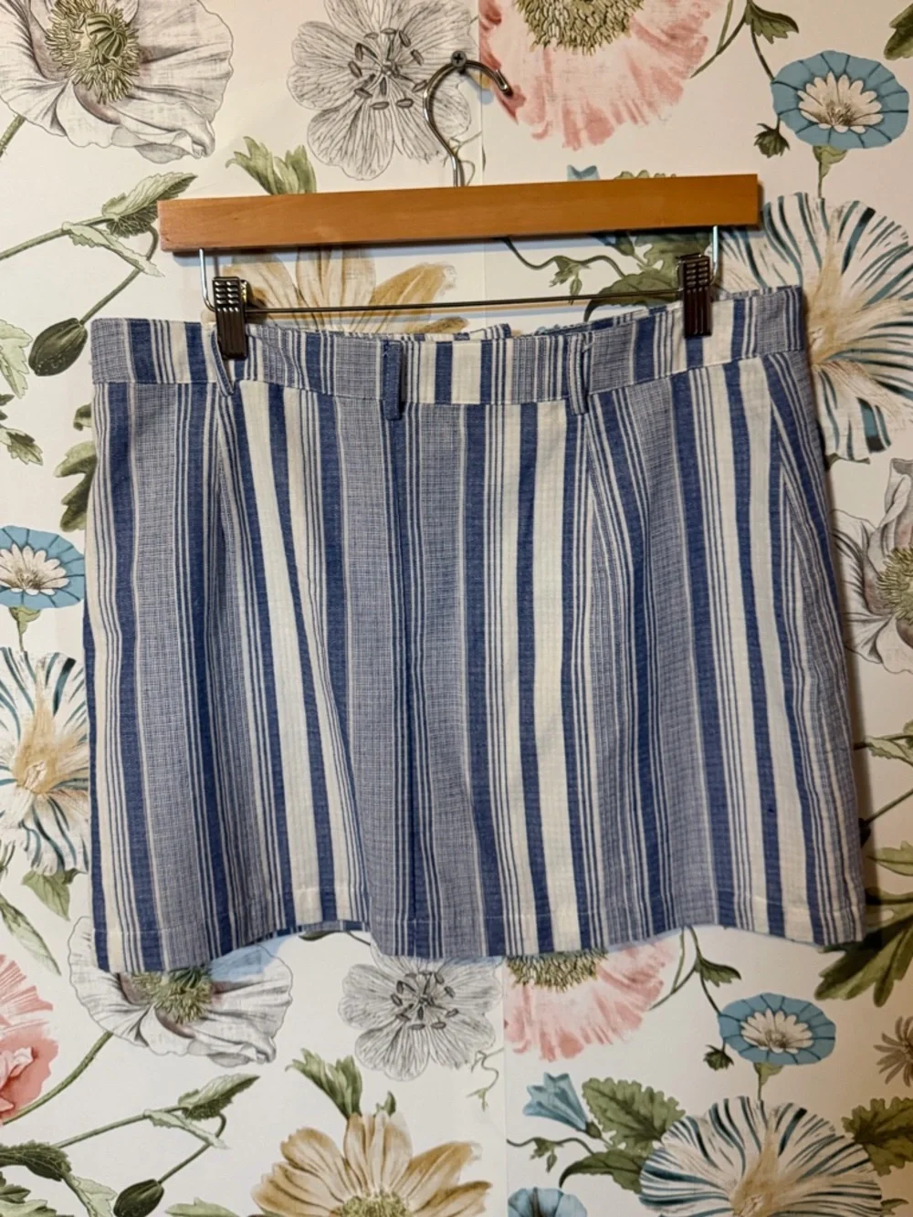 Women’s Blue & White Midi Striped Skirt – Size L